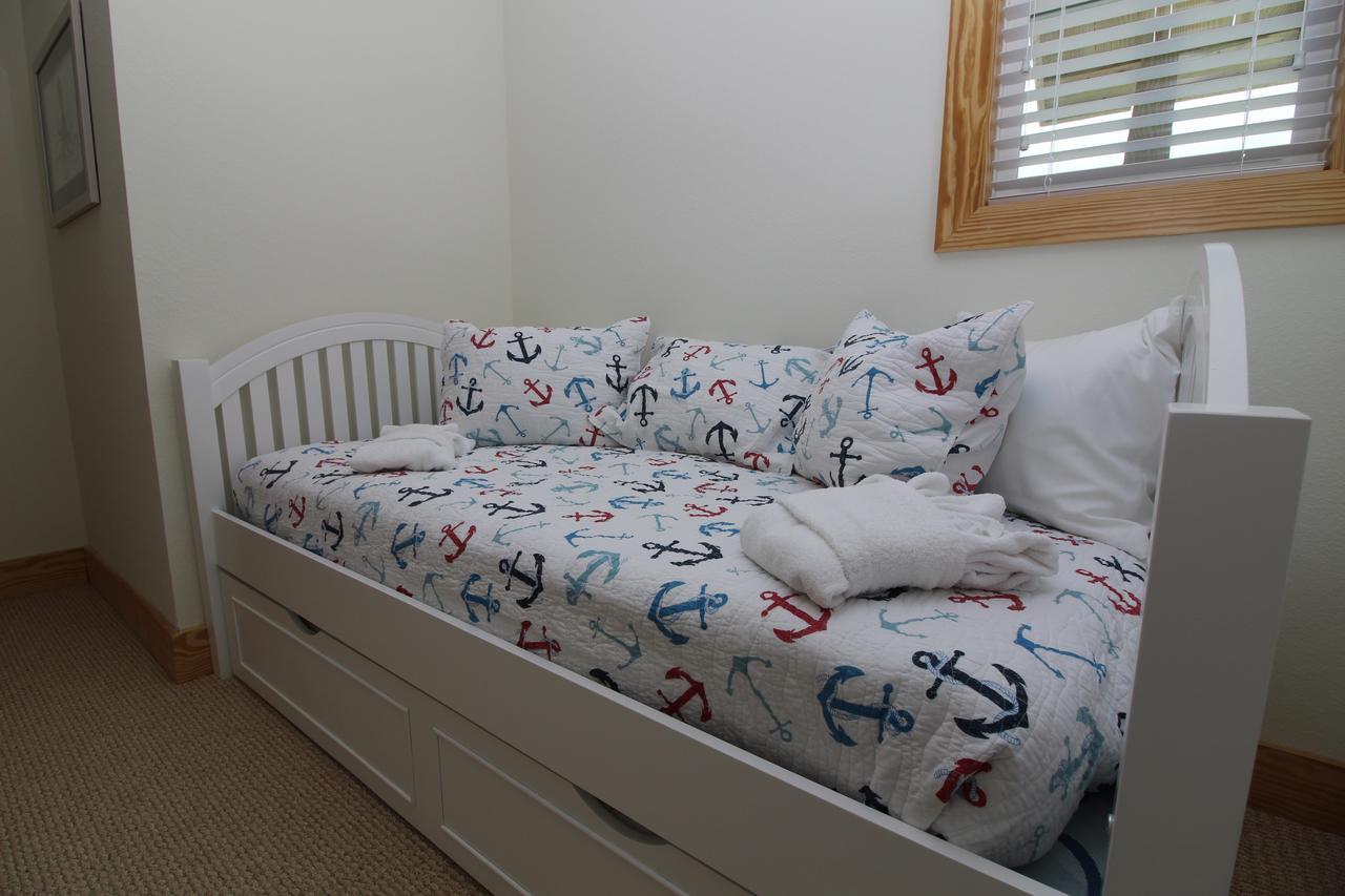 Whalebone Ocean Cottages By Kees Vacations Nags Head Bagian luar foto